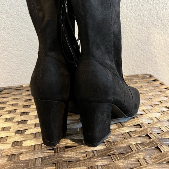NWOT Unisa Black Over the Knee Boots size 5.5 - Picture 6 of 9